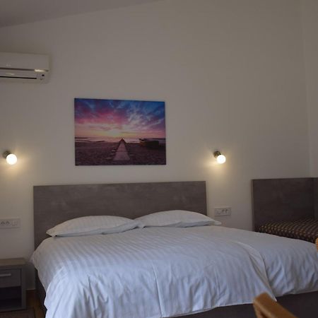 Apartments Popo Stari Grad Kültér fotó