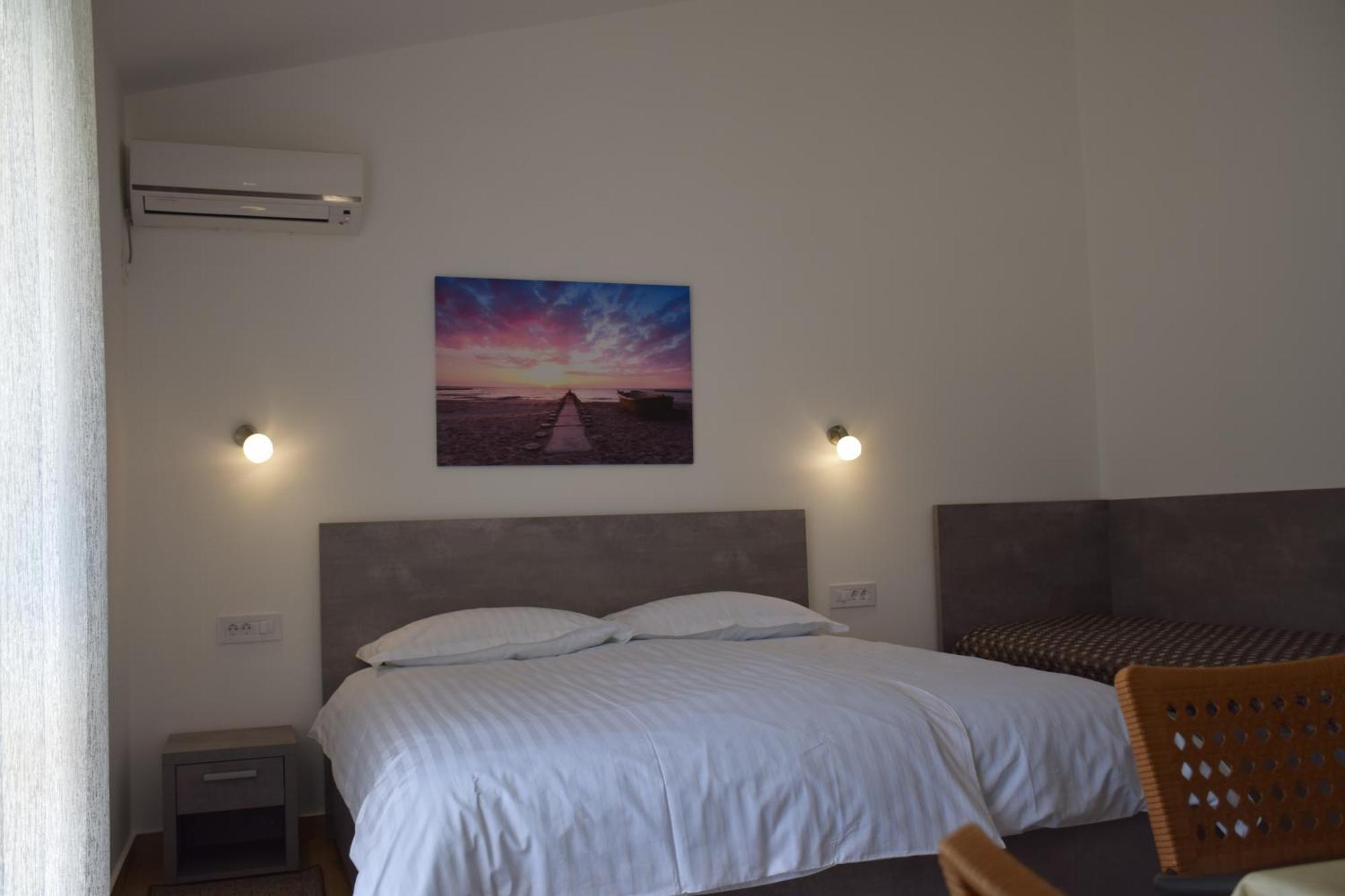 Apartments Popo Stari Grad Kültér fotó