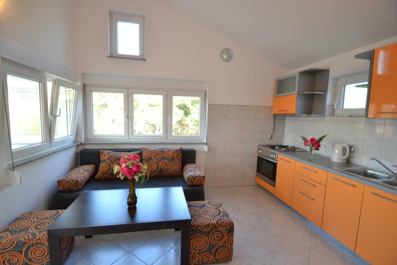 Apartments Popo Stari Grad Kültér fotó