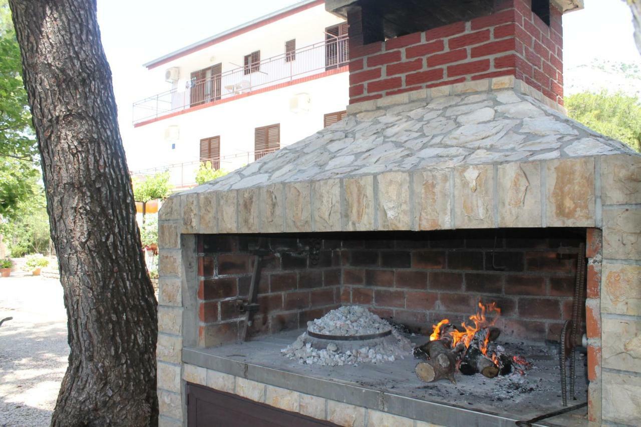 Apartments Popo Stari Grad Kültér fotó